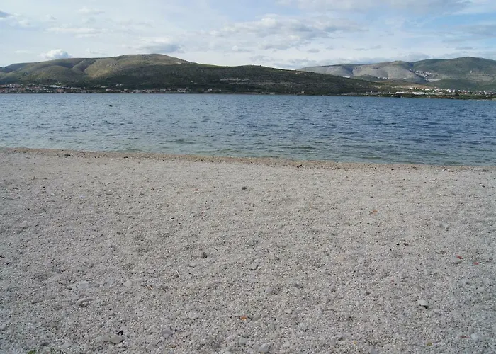 דירה Raos Iva טרוגיר